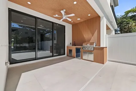 804 NE 16th Terrace Fort Lauderdale FL 33304