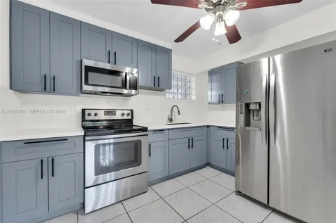 1800 SW 25th Street Miami FL 33133