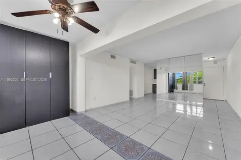 1800 SW 25th Street Miami FL 33133