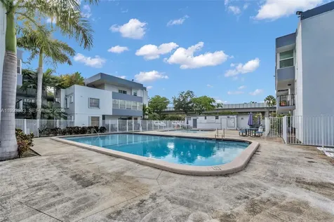 1800 SW 25th Street Miami FL 33133