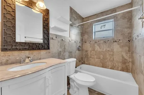 1800 SW 25th Street Miami FL 33133