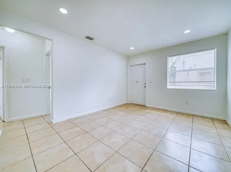 1887 NW 48th Street Miami FL 33142