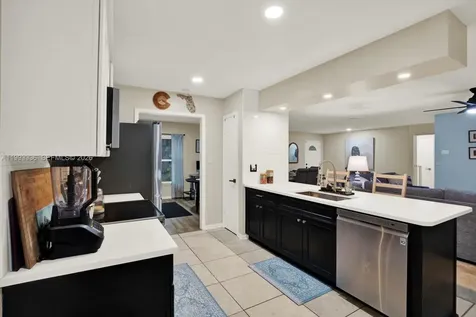 15521 Wetstone Drive Tampa FL 33613