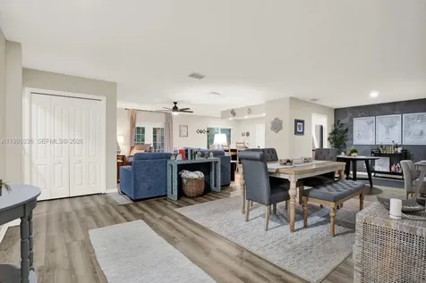 15521 Wetstone Drive Tampa FL 33613