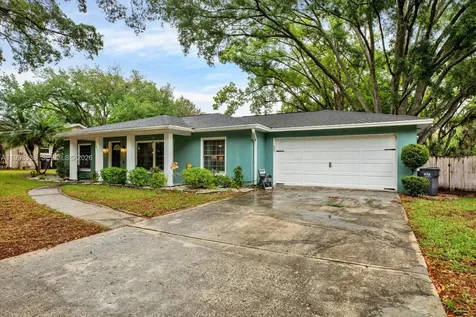 15521 Wetstone Drive Tampa FL 33613