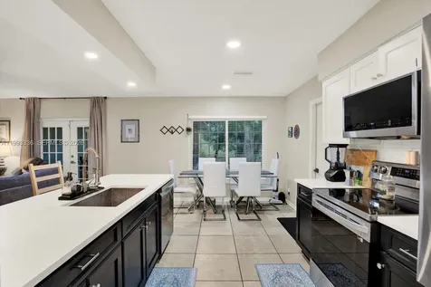 15521 Wetstone Drive Tampa FL 33613