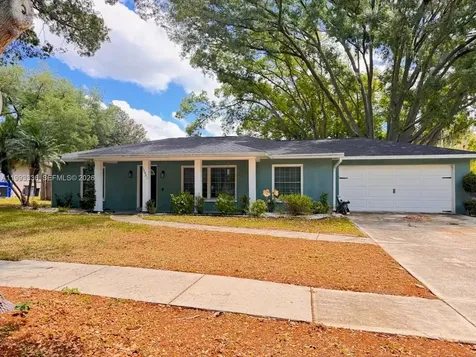 15521 Wetstone Drive Tampa FL 33613