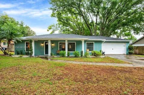 15521 Wetstone Drive Tampa FL 33613