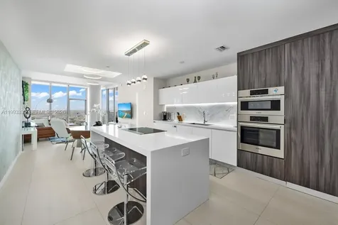 851 NE 1st Avenue Miami FL 33132