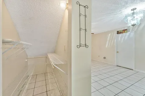 7801 W 29th Way Miami Beach FL 33018