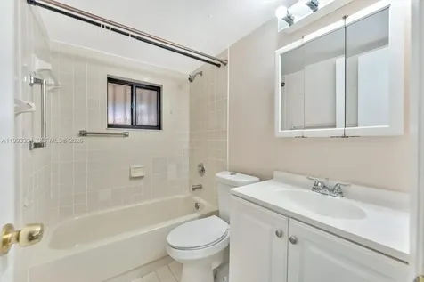 7801 W 29th Way Miami Beach FL 33018