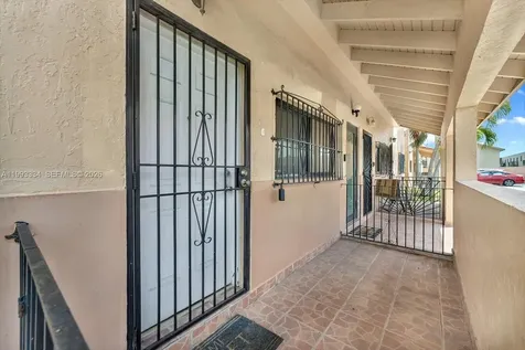 7801 W 29th Way Miami Beach FL 33018