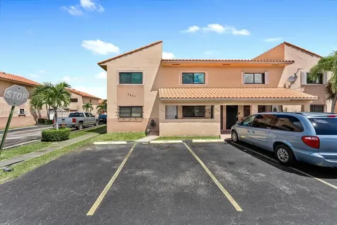 7801 W 29th Way Miami Beach FL 33018