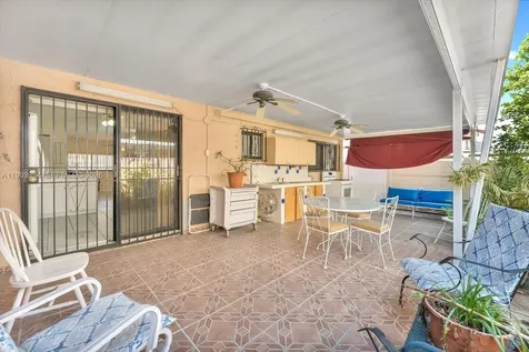 7801 W 29th Way Miami Beach FL 33018