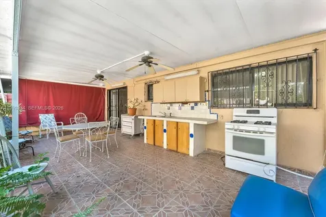 7801 W 29th Way Miami Beach FL 33018