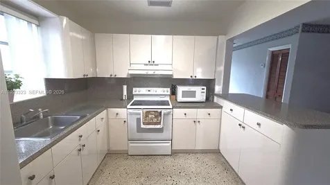3066 NW 28th Street Miami FL 33142