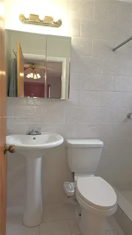 3066 NW 28th Street Miami FL 33142