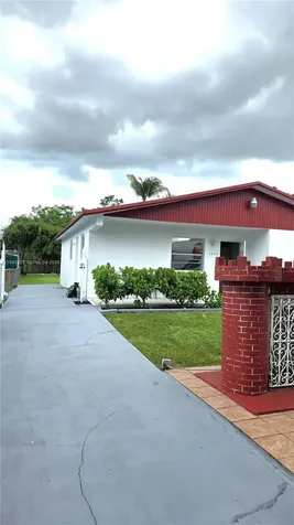 3066 NW 28th Street Miami FL 33142