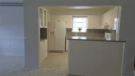 3066 NW 28th Street Miami FL 33142