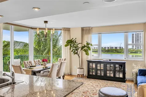 20000 E Country Club Drive Aventura FL 33180