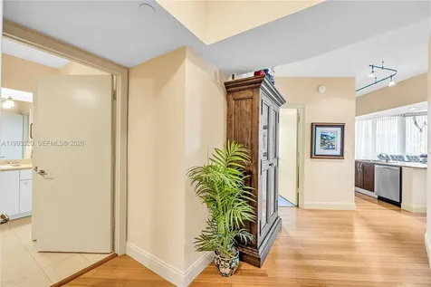 20000 E Country Club Drive Aventura FL 33180