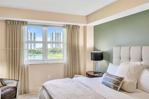 20000 E Country Club Drive Aventura FL 33180