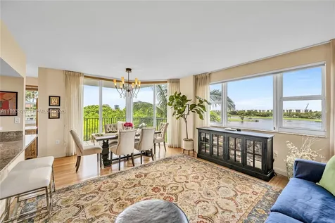 20000 E Country Club Drive Aventura FL 33180