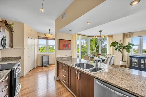 20000 E Country Club Drive Aventura FL 33180
