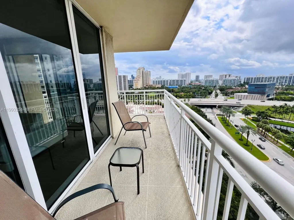 19501 W Country Club Drive Aventura FL 33180