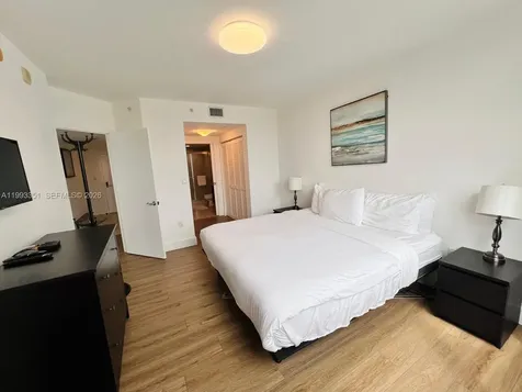 19501 W Country Club Drive Aventura FL 33180