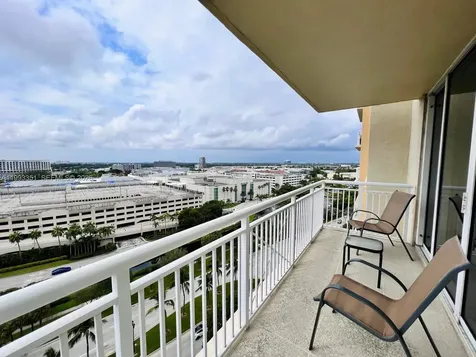 19501 W Country Club Drive Aventura FL 33180