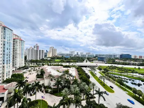 19501 W Country Club Drive Aventura FL 33180