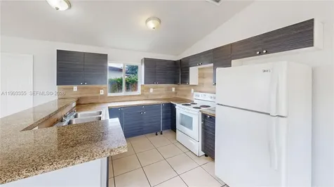1616 NW 7th Place Florida City FL 33034