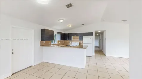 1616 NW 7th Place Florida City FL 33034