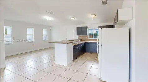 1616 NW 7th Place Florida City FL 33034