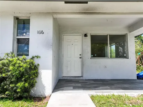 1616 NW 7th Place Florida City FL 33034