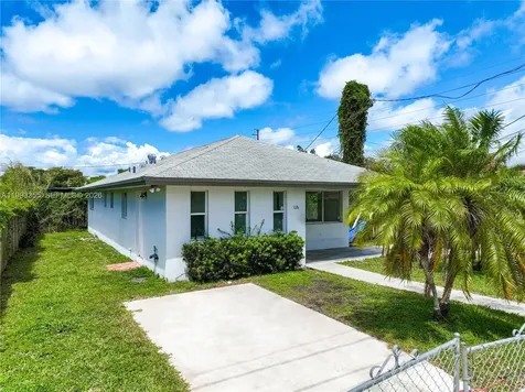 1616 NW 7th Place Florida City FL 33034