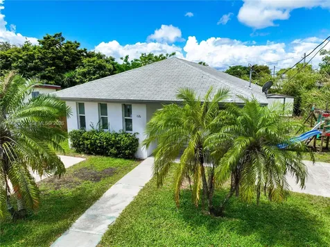 1616 NW 7th Place Florida City FL 33034