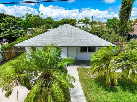 1616 NW 7th Place Florida City FL 33034