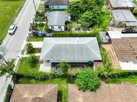 1616 NW 7th Place Florida City FL 33034