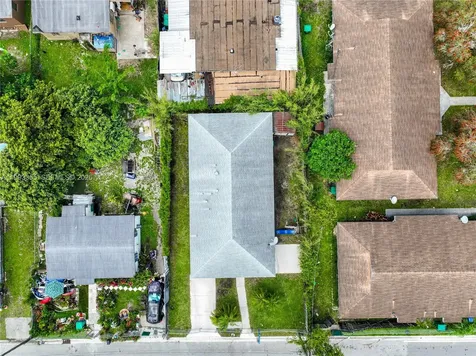 1616 NW 7th Place Florida City FL 33034