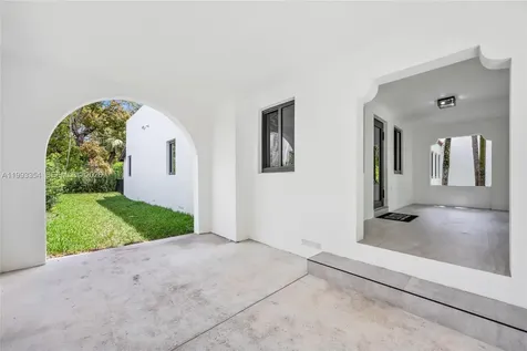 1207 Columbus Boulevard Coral Gables FL 33134