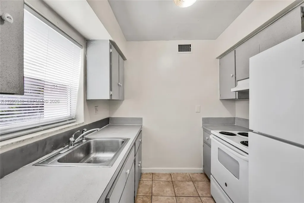 2241 NW 59th Terrace Lauderhill FL 33313