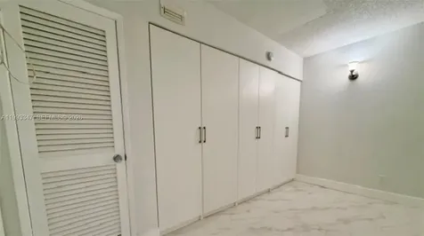 19380 Collins Avenue Sunny Isles Beach FL 33160