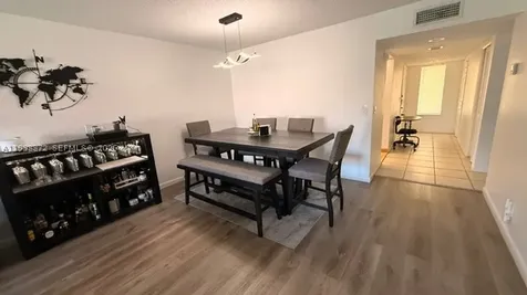 231 Lakeview Drive Weston FL 33326