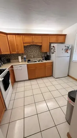 231 Lakeview Drive Weston FL 33326