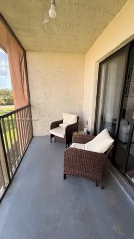 231 Lakeview Drive Weston FL 33326
