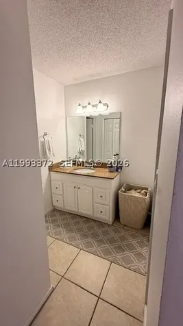 231 Lakeview Drive Weston FL 33326