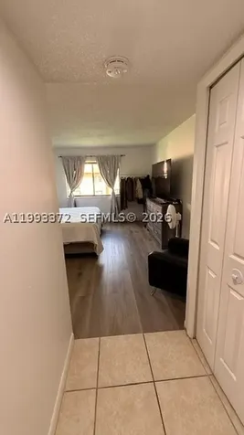 231 Lakeview Drive Weston FL 33326