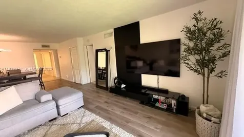 231 Lakeview Drive Weston FL 33326